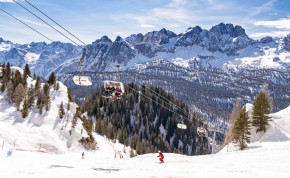 Ski Chalets in Cortina - Image Credit:Shutterstock